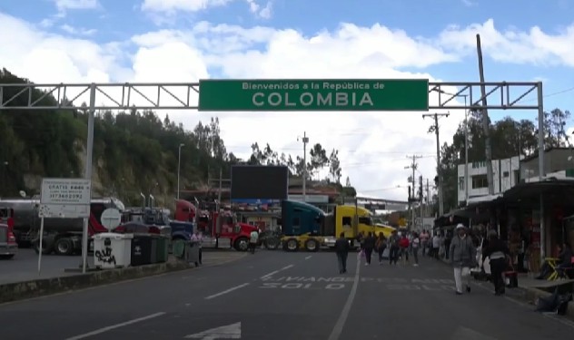 Cuarto día de bloqueo en el puente de Rumichaca por protestas contra aranceles Cuarto día de bloqueo en el puente de Rumichaca por protestas contra aranceles