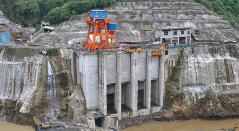 Cenace activa autogeneración privada ante déficit eléctrico Cenace activa autogeneración privada ante déficit eléctrico