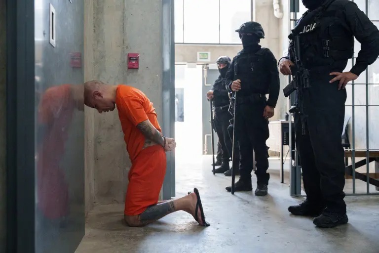 “Lobo Menor” ingresó a la Cárcel del Encuentro “Lobo Menor” ingresó a la Cárcel del Encuentro