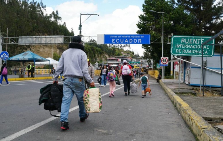 Más de 11 días de cierre en Rumichaca afectan la economía fronteriza Más de 11 días de cierre en Rumichaca afectan la economía fronteriza