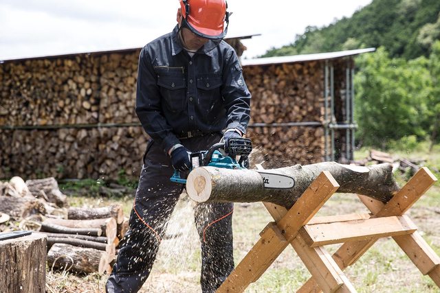 An American worker builds a brighter future, empowered by the Labor Department’s bold deregulatory push to unleash economic opportunity. An American worker builds a brighter future, empowered by the Labor Department’s bold deregulatory push to unleash economic opportunity.