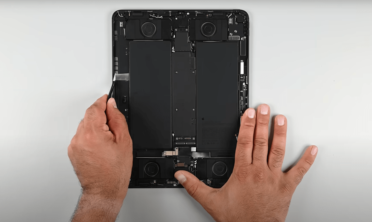 iFixit’s teardown of the brand new M4 iPad Professional reveals an easier-to-replace battery iFixit’s teardown of the brand new M4 iPad Professional reveals an easier-to-replace battery
