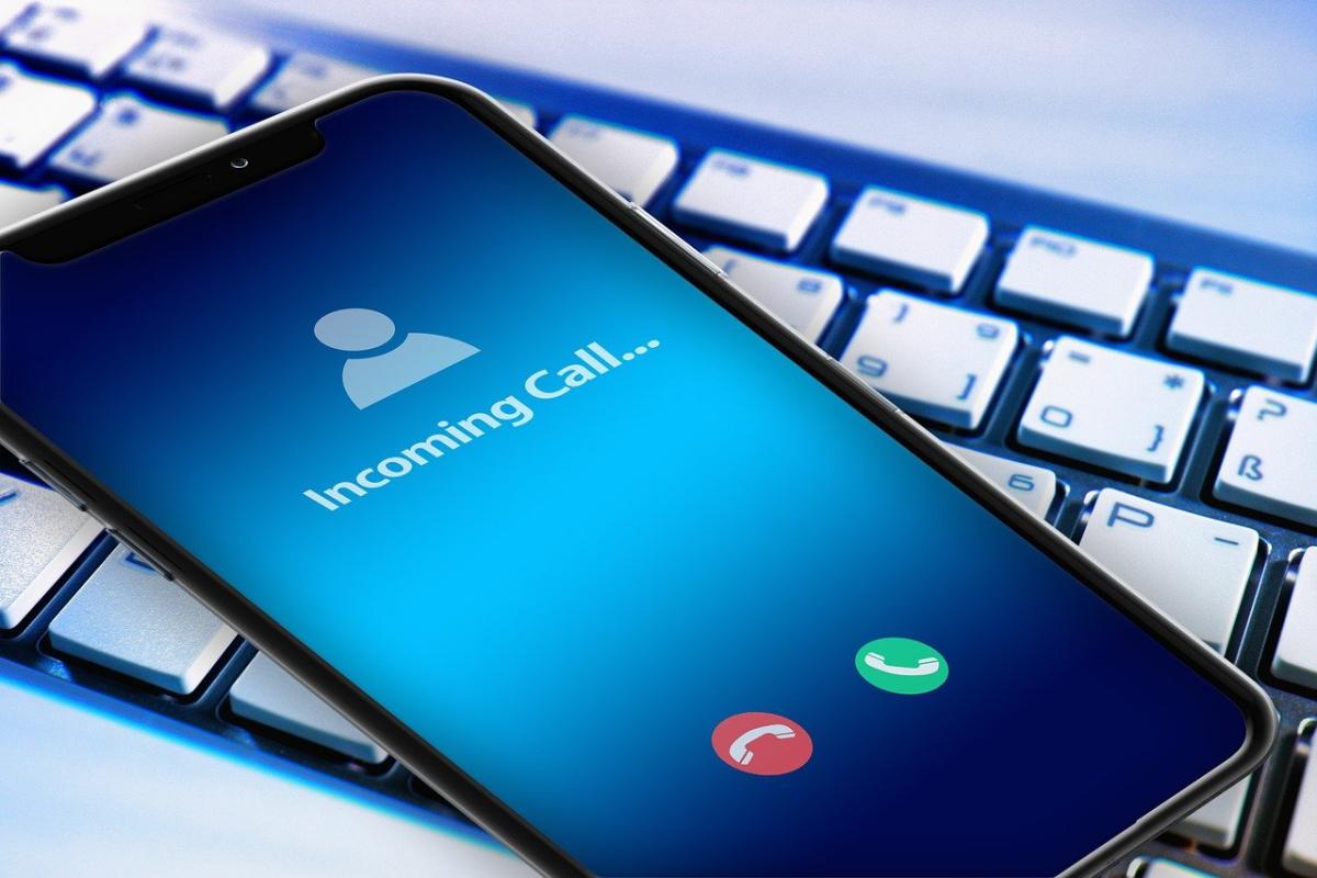 FCC chair asks telecoms firms to show they’re truly attempting to cease political AI robocalls FCC chair asks telecoms firms to show they’re truly attempting to cease political AI robocalls