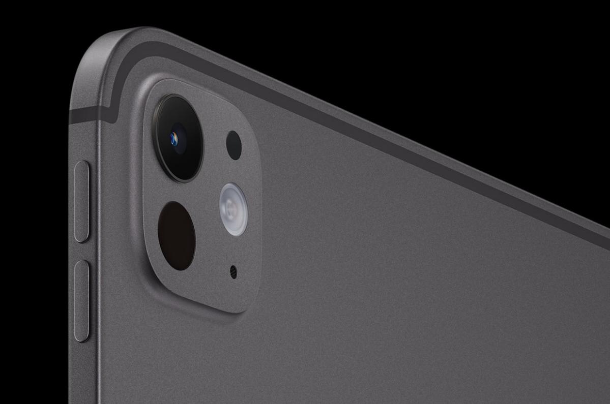 Apple reportedly has plans for a thinner iPhone, MacBook Professional and Apple Watch Apple reportedly has plans for a thinner iPhone, MacBook Professional and Apple Watch