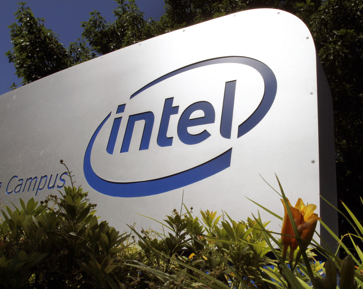Intel will minimize over 15,000 jobs in a sweeping cost-cutting effort Intel will minimize over 15,000 jobs in a sweeping cost-cutting effort