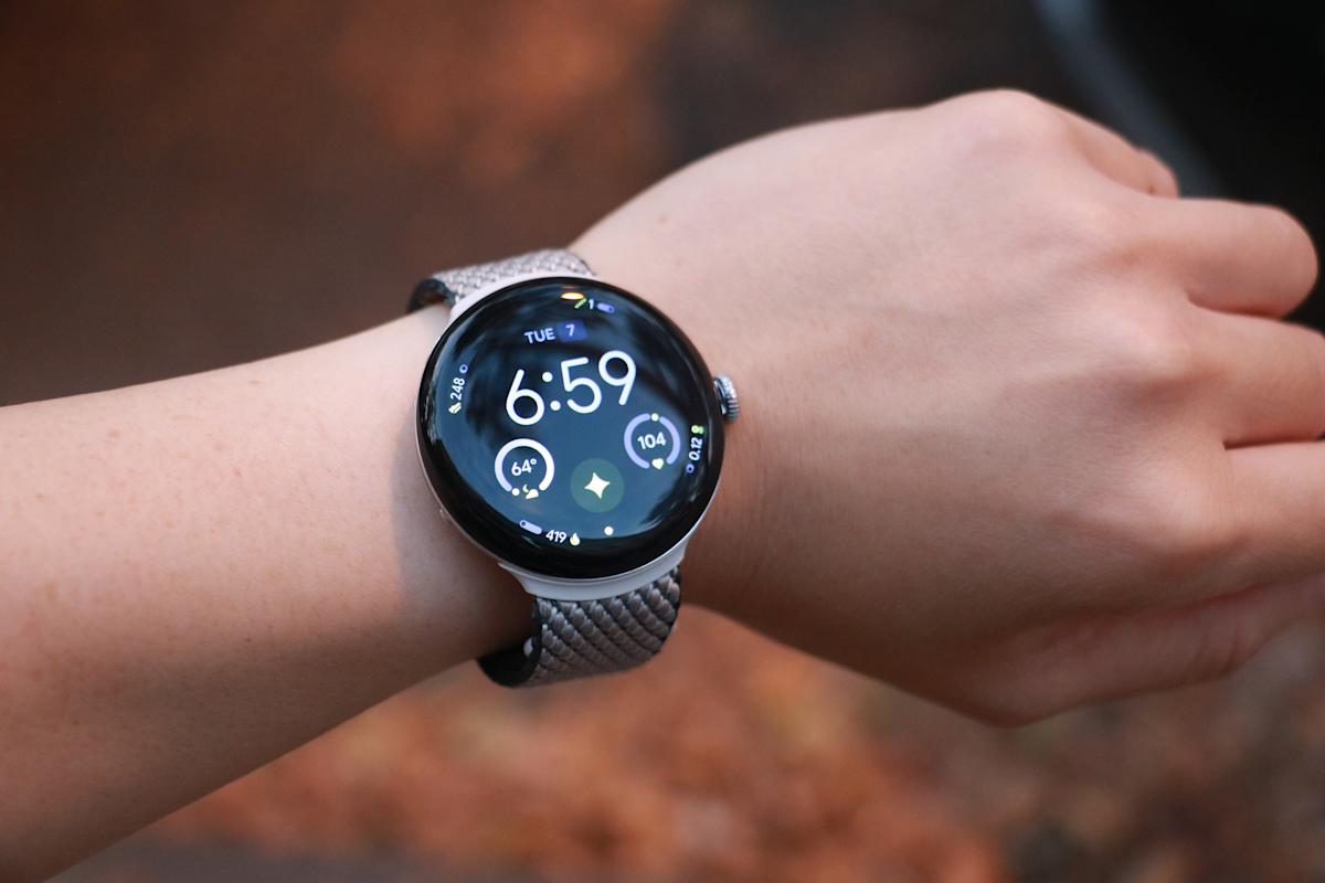 A well-rounded smartwatch with a stunning benefit A well-rounded smartwatch with a stunning benefit