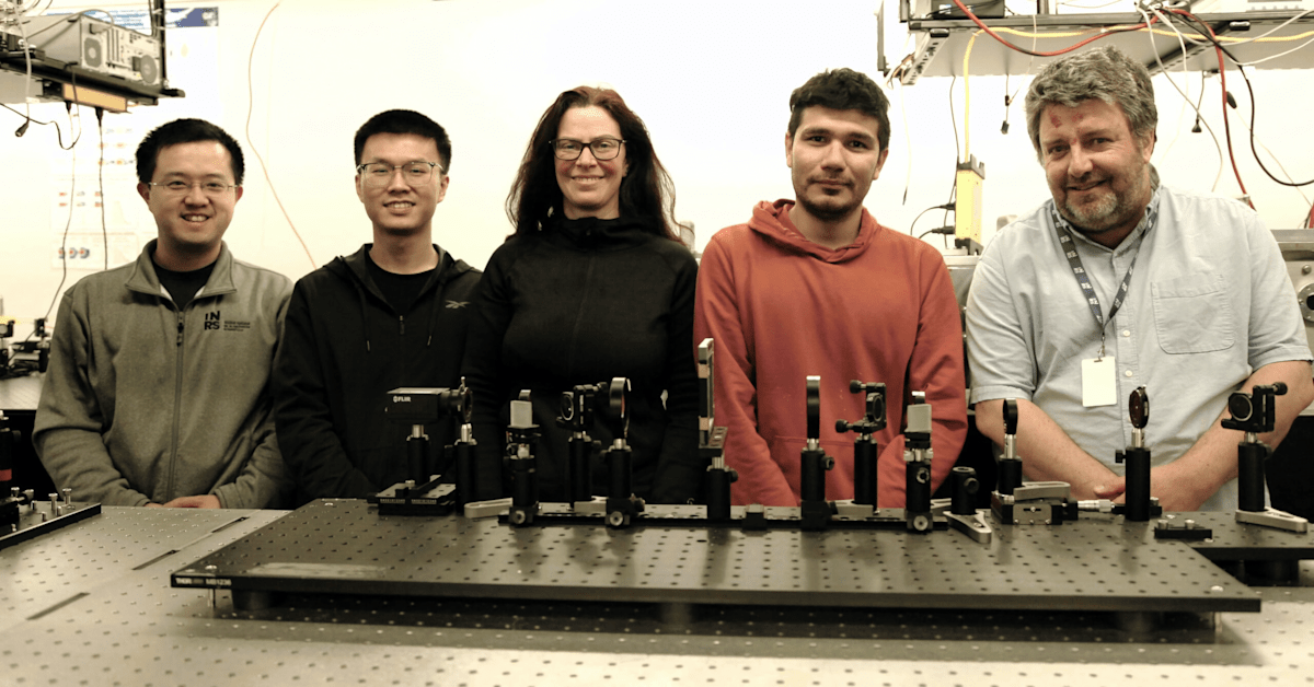 This digital camera captures 156.3 trillion frames per second This digital camera captures 156.3 trillion frames per second