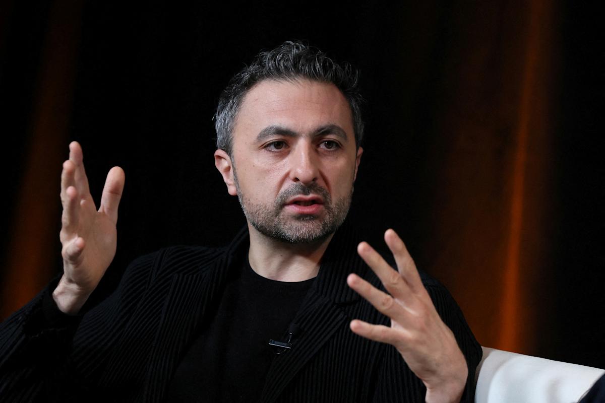 Microsoft hires DeepMind cofounder to steer its new shopper AI division Microsoft hires DeepMind cofounder to steer its new shopper AI division