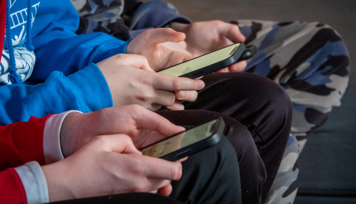 Meta offers researchers entry to Instagram knowledge for teen psychological well being research Meta offers researchers entry to Instagram knowledge for teen psychological well being research