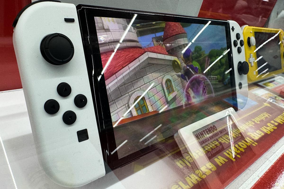Nintendo steps up its battle towards Swap emulators and sport piracy Nintendo steps up its battle towards Swap emulators and sport piracy