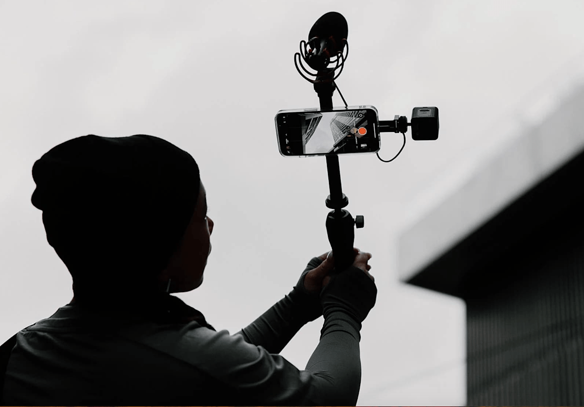 Rode’s MagSafe mount enables you to connect professional lights and mics to your iPhone Rode’s MagSafe mount enables you to connect professional lights and mics to your iPhone