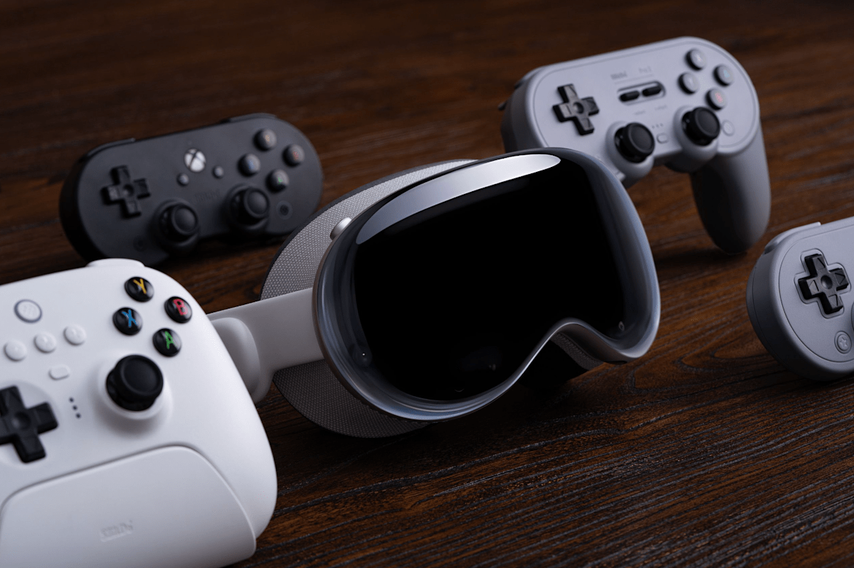 Apple Imaginative and prescient Professional homeowners now have extra respectable controller choices Apple Imaginative and prescient Professional homeowners now have extra respectable controller choices