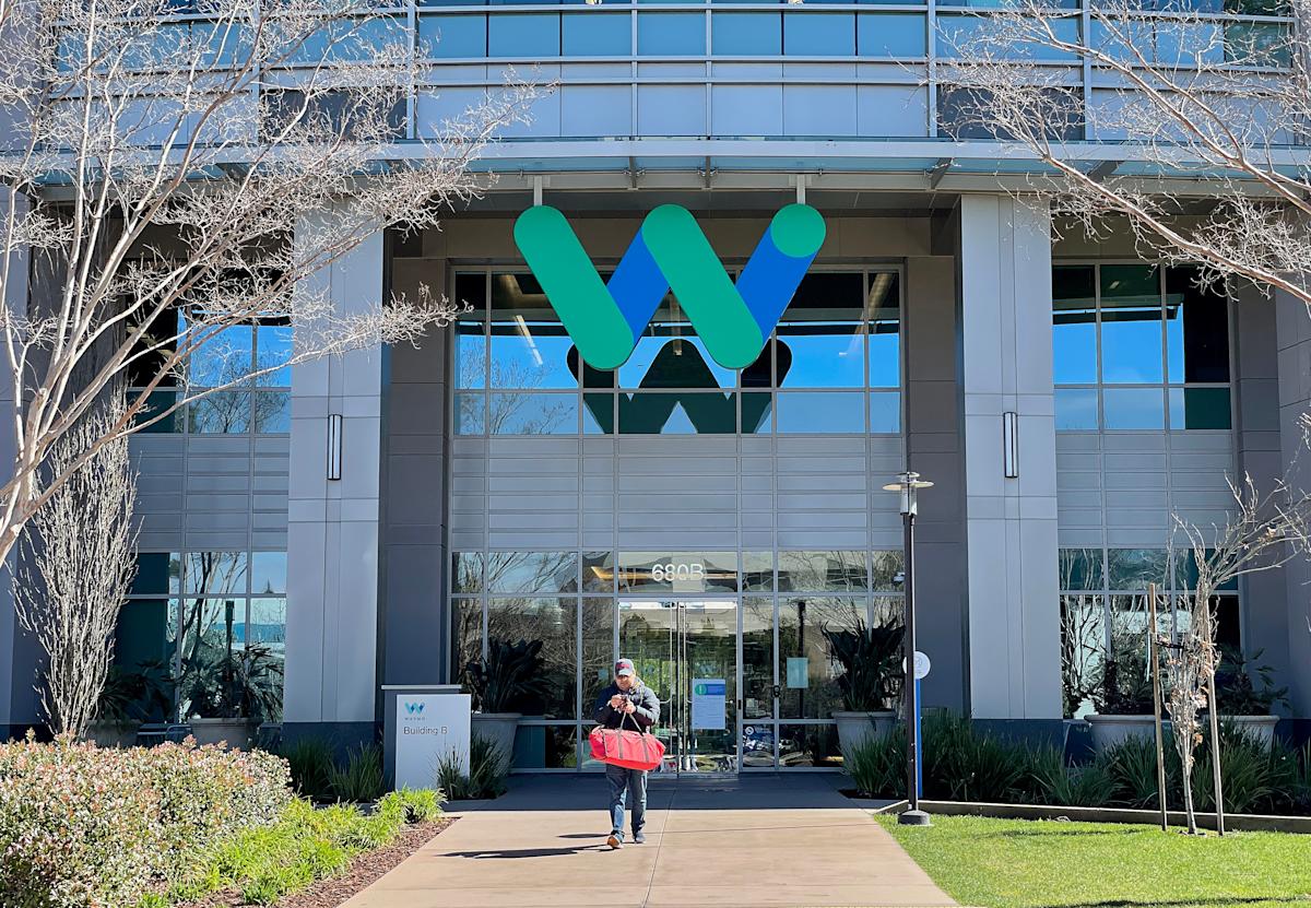 Waymo will get approval to deploy its robotaxi service in Los Angeles Waymo will get approval to deploy its robotaxi service in Los Angeles