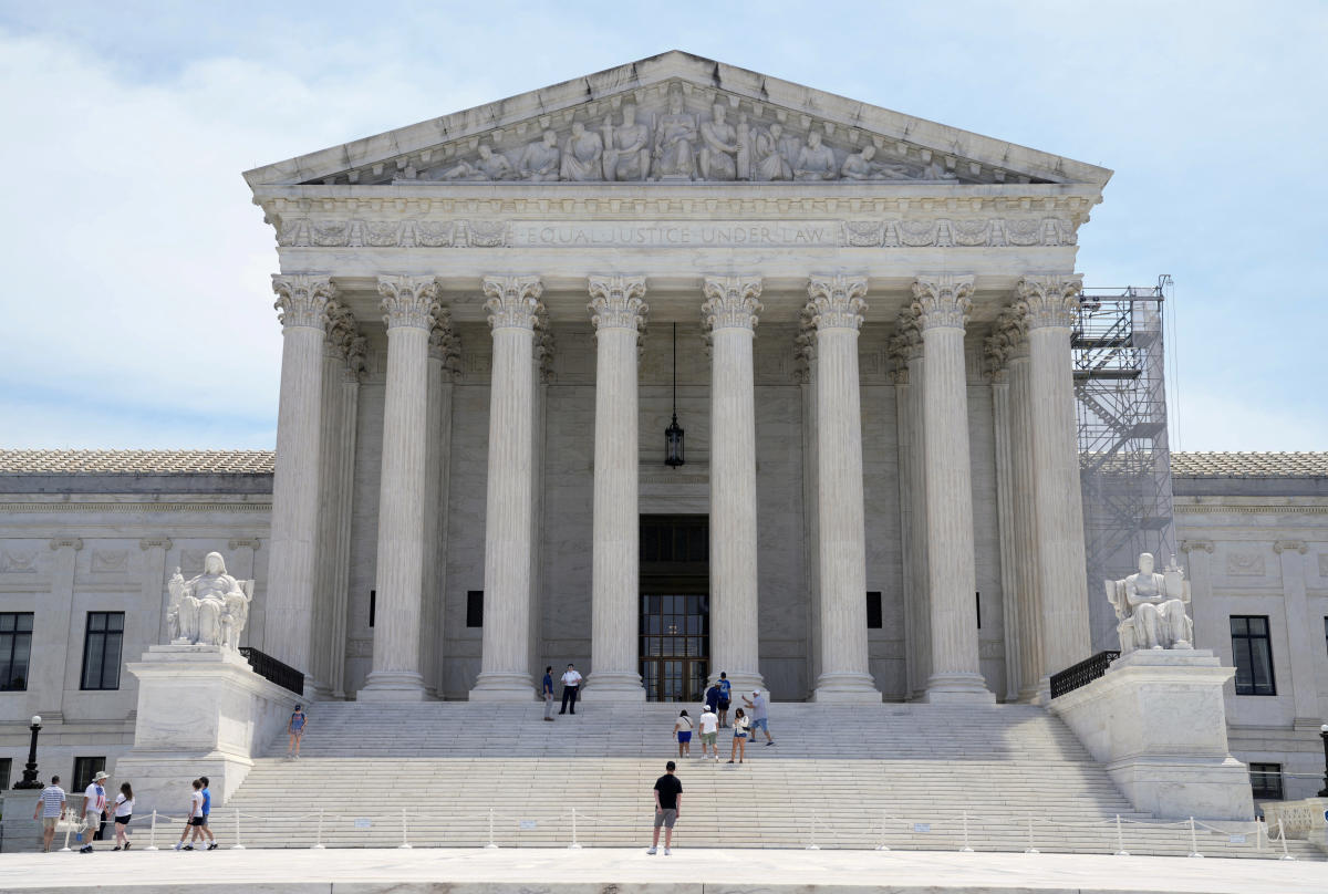 Supreme Courtroom ruling might permit officers to coordinate with social platforms once more Supreme Courtroom ruling might permit officers to coordinate with social platforms once more