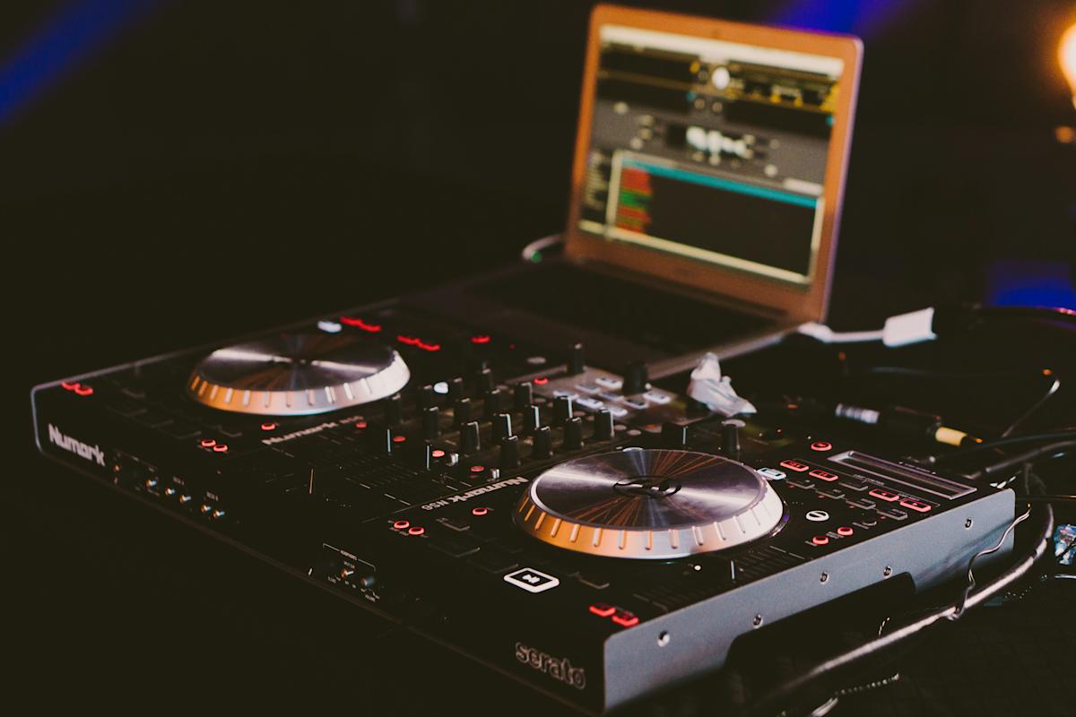 Report labels will begin reaching into the pockets of Twitch DJs Report labels will begin reaching into the pockets of Twitch DJs