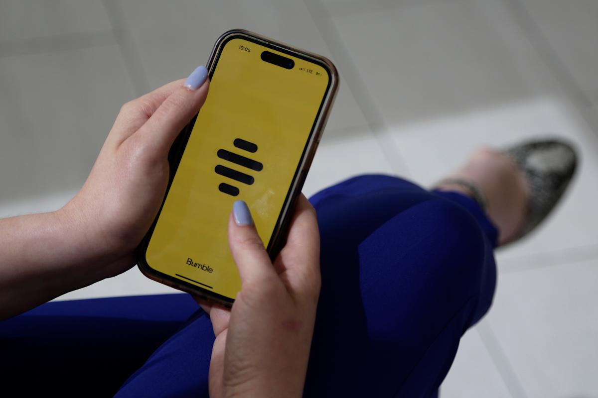 Bumble is the latest dating app to add an AI assistant Bumble is the latest dating app to add an AI assistant