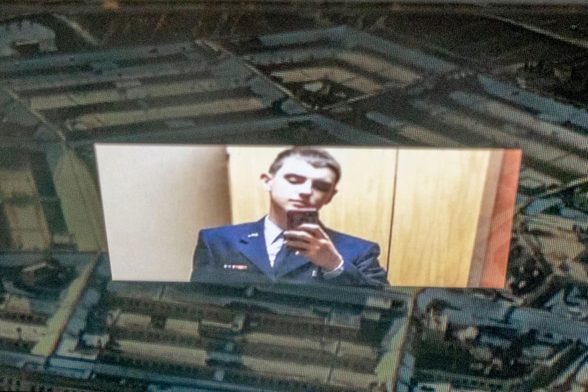 Nationwide Guardsman who leaked US protection secrets and techniques on Discord agrees to 16-year plea deal Nationwide Guardsman who leaked US protection secrets and techniques on Discord agrees to 16-year plea deal