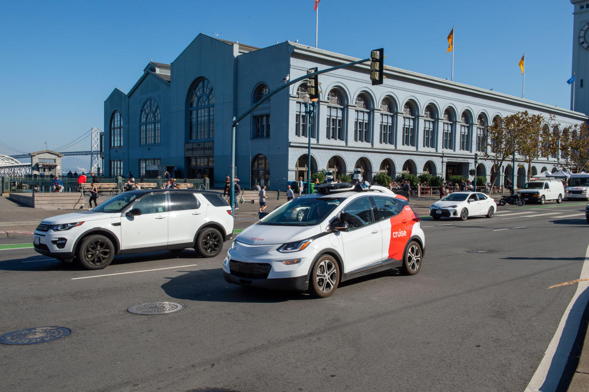 Normal Motors revives its robotaxi service Cruise in Houston, with human drivers Normal Motors revives its robotaxi service Cruise in Houston, with human drivers