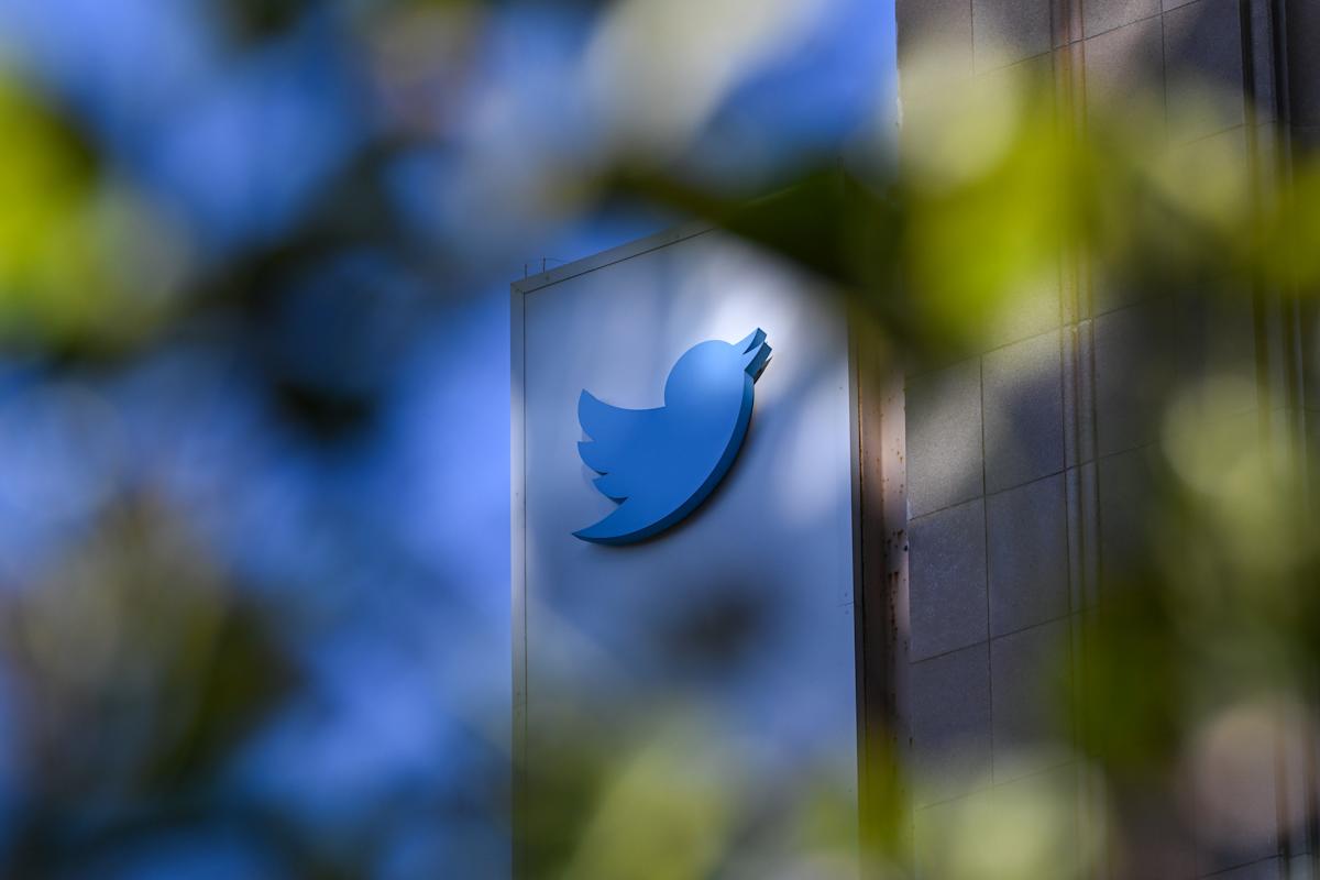 Twitter’s former CEO and different execs are suing Elon Musk and X for 8 million in unpaid severance Twitter’s former CEO and different execs are suing Elon Musk and X for 8 million in unpaid severance