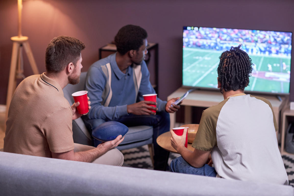 The very best dwell TV streaming companies to chop cable in 2024 The very best dwell TV streaming companies to chop cable in 2024