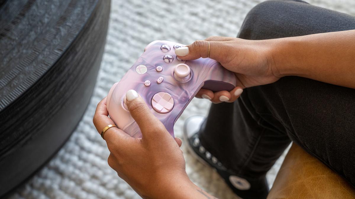The Dream Vapor Xbox Wi-fi Controller drops to a file low of The Dream Vapor Xbox Wi-fi Controller drops to a file low of