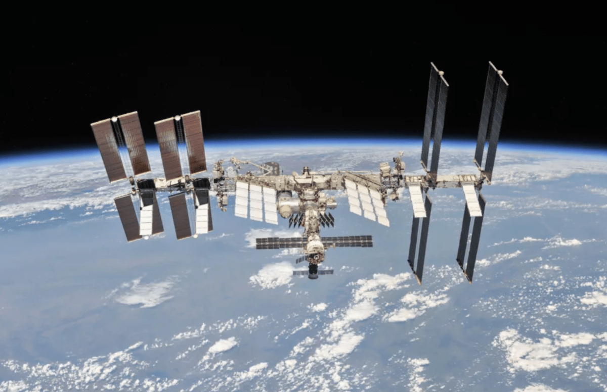 NASA provides SpaceX the privilege of crashing the ISS into the ocean NASA provides SpaceX the privilege of crashing the ISS into the ocean