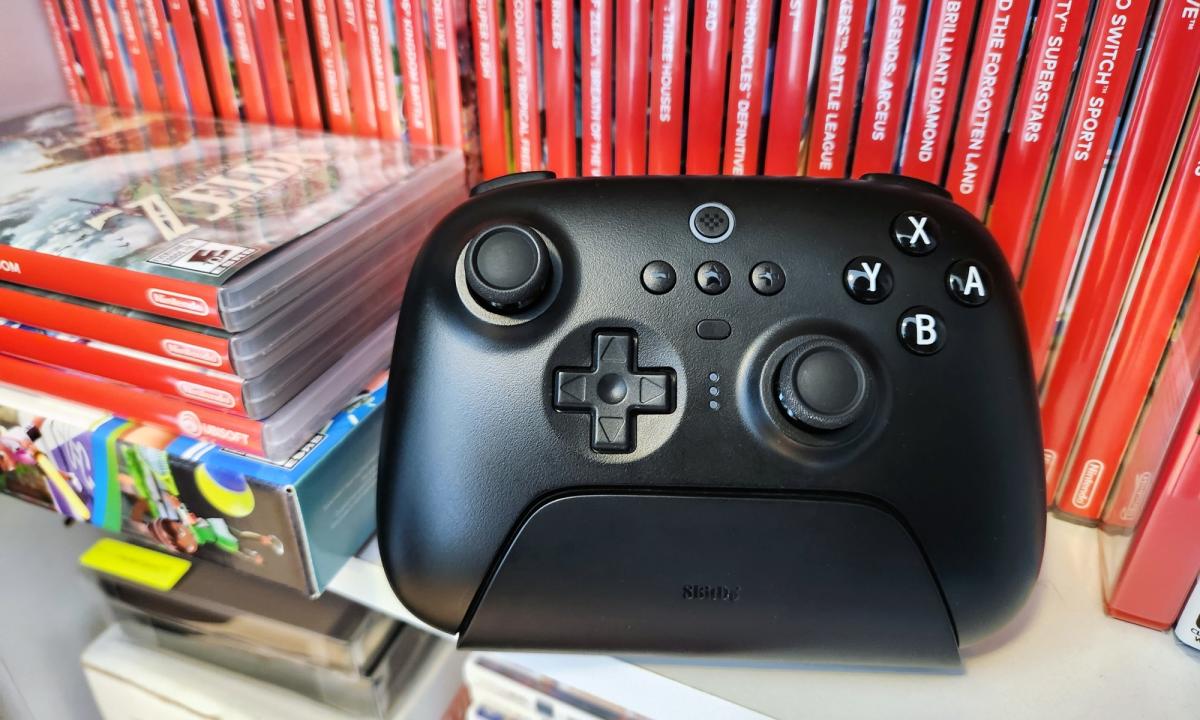 8BitDo’s Final Controller with charging dock drops to on Amazon 8BitDo’s Final Controller with charging dock drops to on Amazon