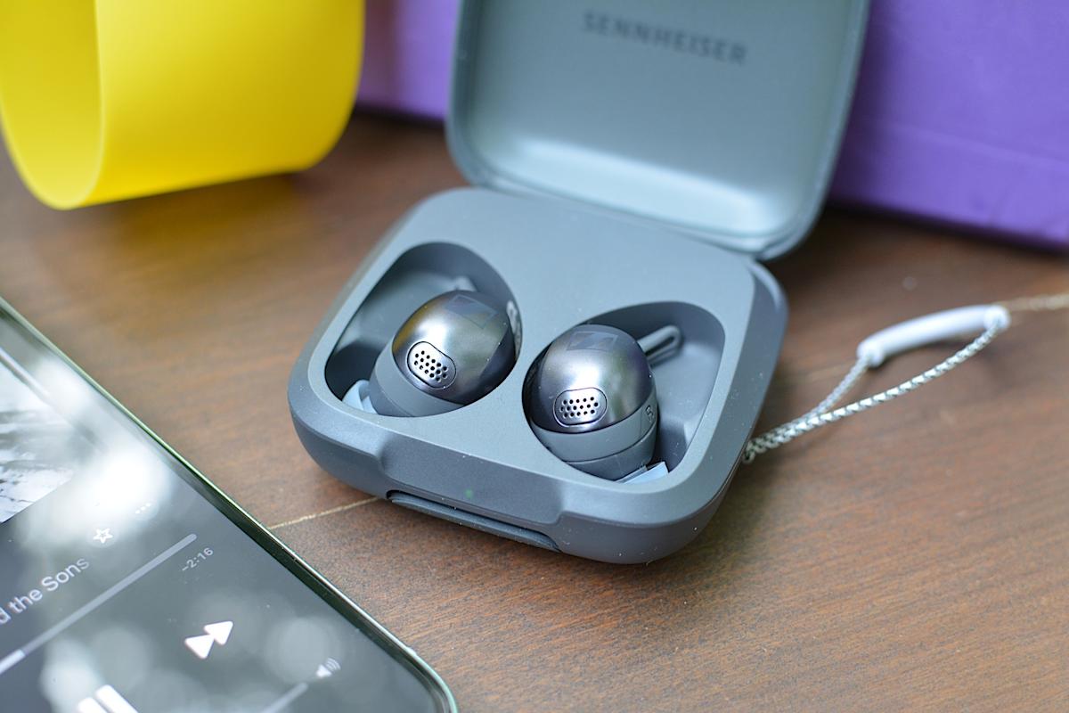 Health earbuds that lack finesse Health earbuds that lack finesse