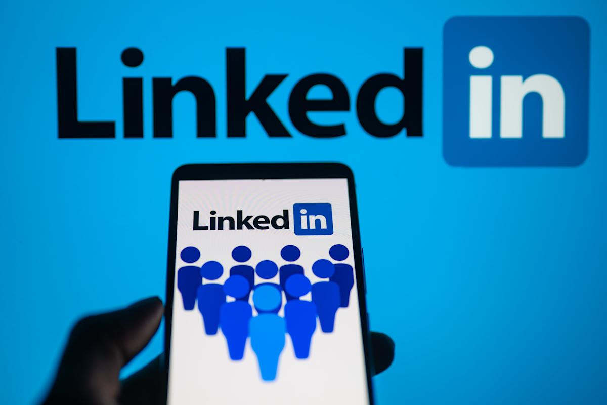LinkedIn is testing a TikTok-like feed for vertical video LinkedIn is testing a TikTok-like feed for vertical video