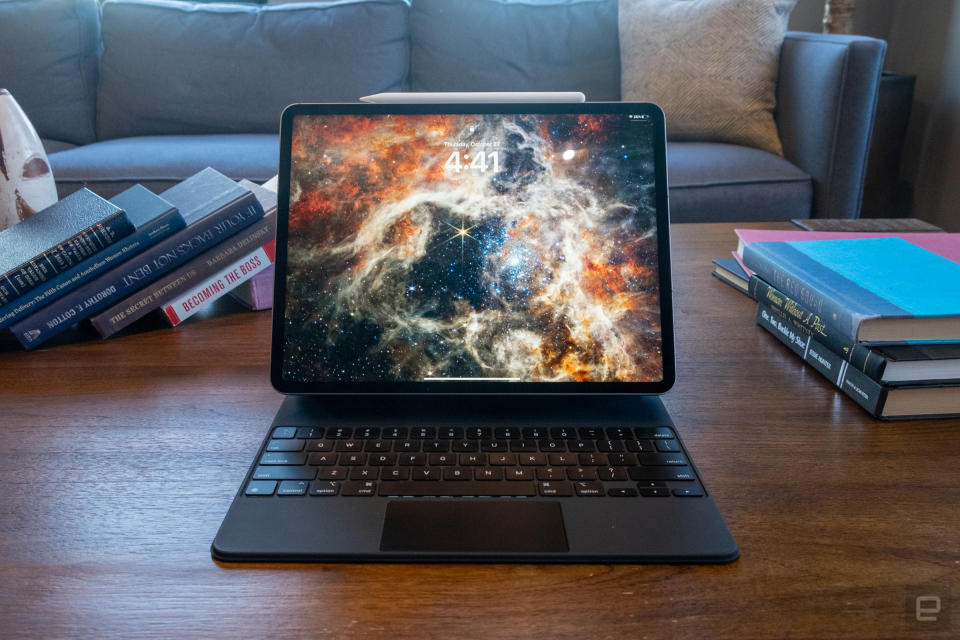 An OLED iPad Professional and the primary big-screen iPad Air will reportedly arrive in Could An OLED iPad Professional and the primary big-screen iPad Air will reportedly arrive in Could