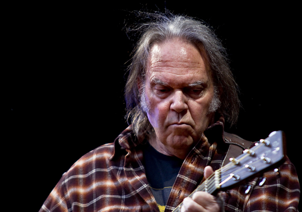 Neil Younger is returning to Spotify after boycotting it over Joe Rogan’s vaccine feedback Neil Younger is returning to Spotify after boycotting it over Joe Rogan’s vaccine feedback