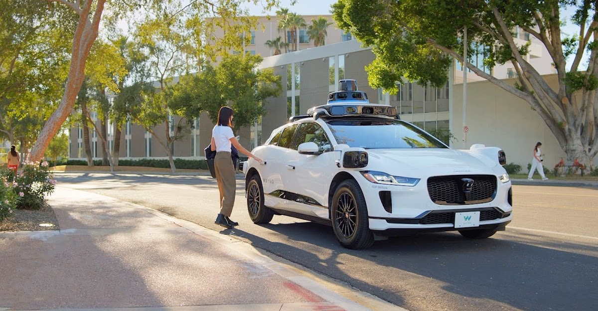 Waymo’s robotaxis at the moment are open to anybody in San Francisco Waymo’s robotaxis at the moment are open to anybody in San Francisco