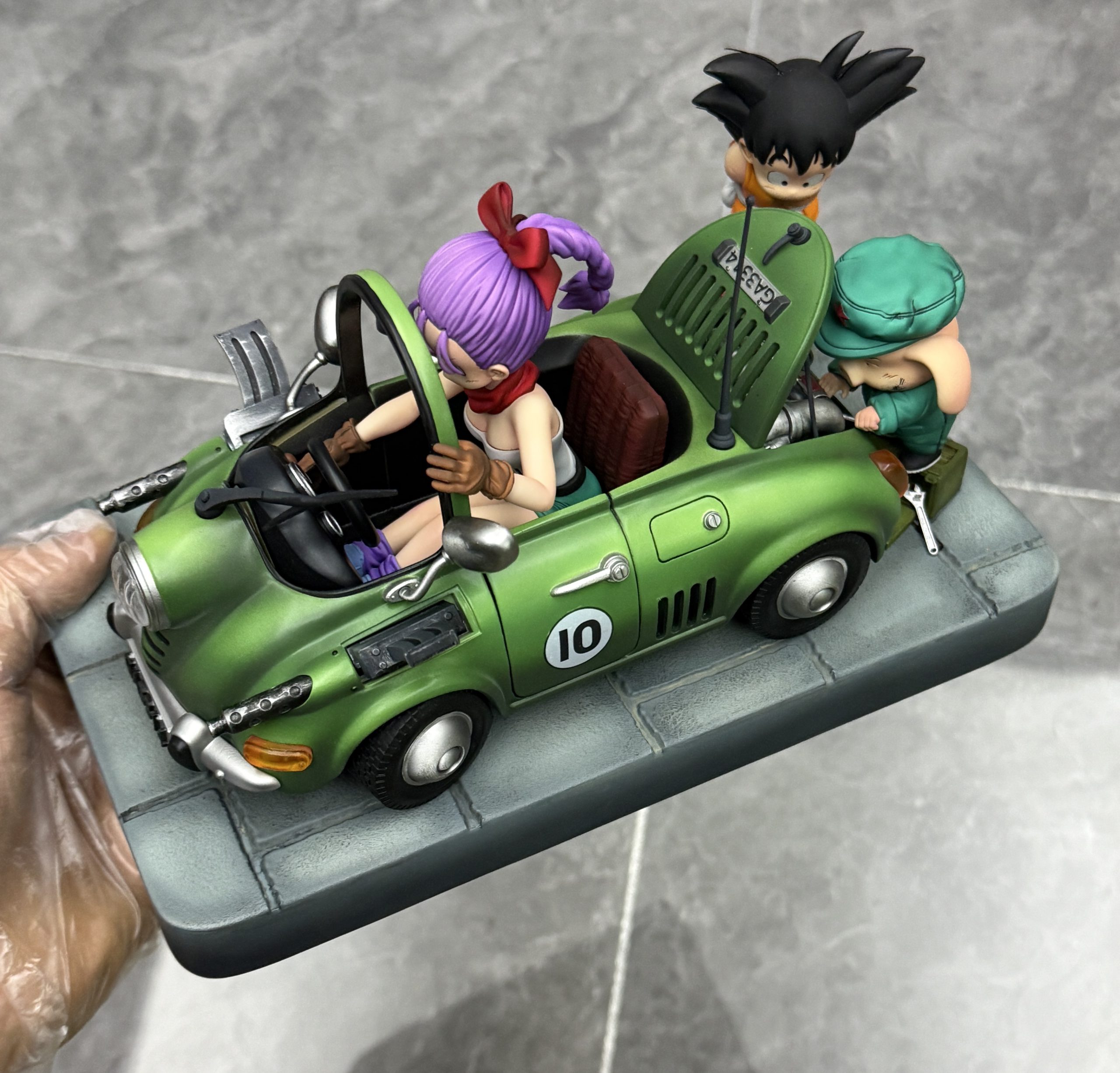 Cell Studio - Dragon Ball MEGA Series 01 Son Goku Oolong Fixing the Car