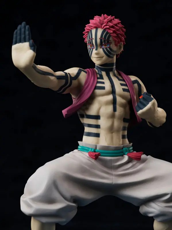 Aniplex - Demon Slayer: Kimetsu no Yaiba Akaza 1/8 scale figure (Licensed)
