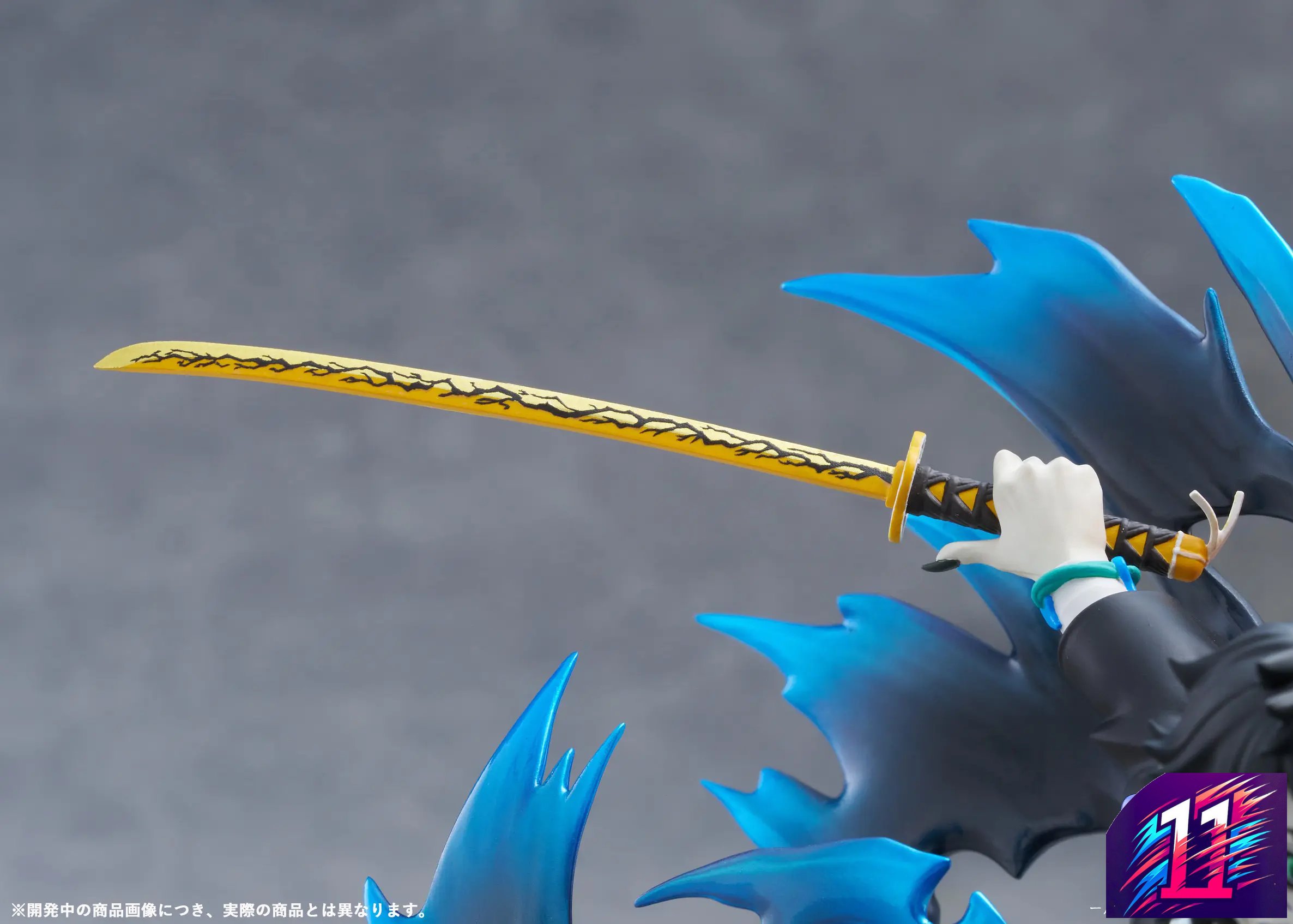 Aniplex - Demon Slayer: Kimetsu no Yaiba Zenitsu Agatsuma X Kaigaku NON Scale Figure (Licensed)