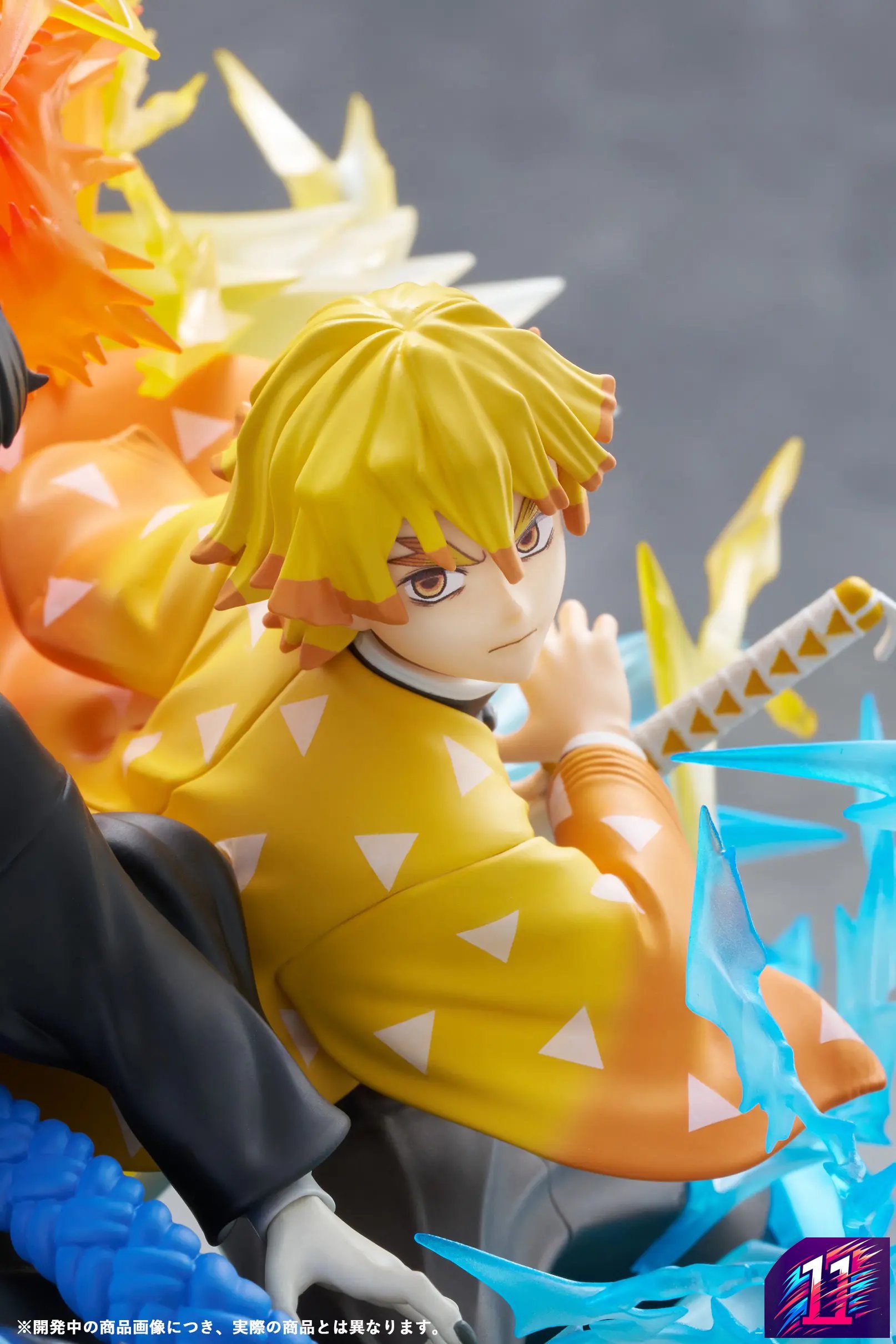 Aniplex - Demon Slayer: Kimetsu no Yaiba Zenitsu Agatsuma X Kaigaku NON Scale Figure (Licensed)