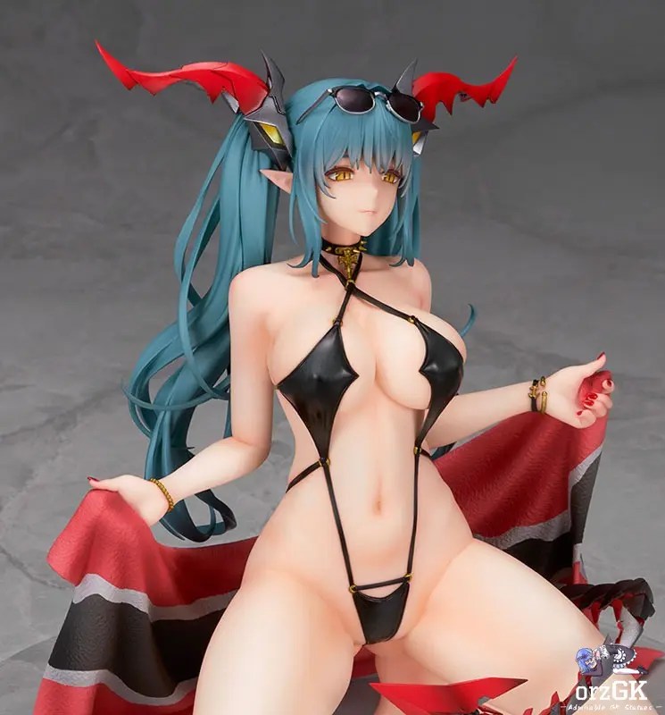 Alter - Azur Lane Regensburg Dark Dragon & Shining Coast Ver. 1/7 Complete Figure (Licensed)