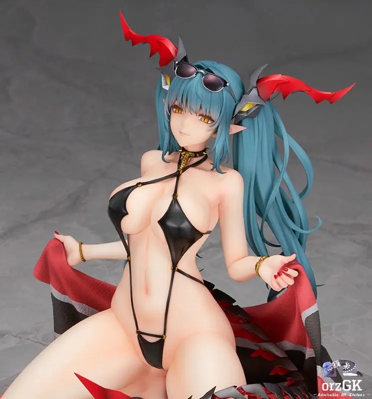 Alter - Azur Lane Regensburg Dark Dragon & Shining Coast Ver. 1/7 Complete Figure (Licensed)
