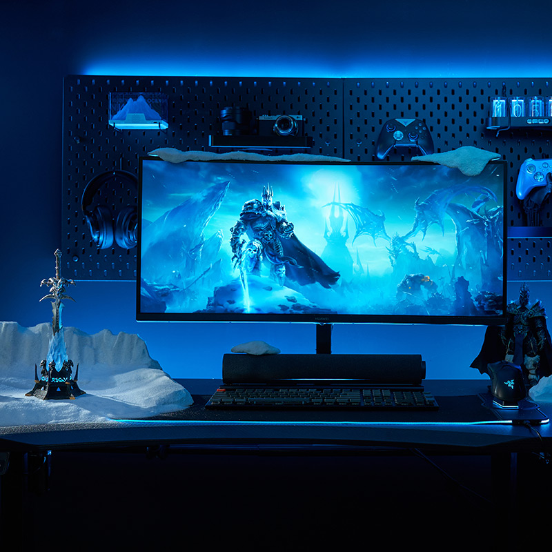 BLIZZARD ENTERTAINMENT - World of Warcraft 20th Anniversary Frostmourne Metal Replica Ornament (Licensed)