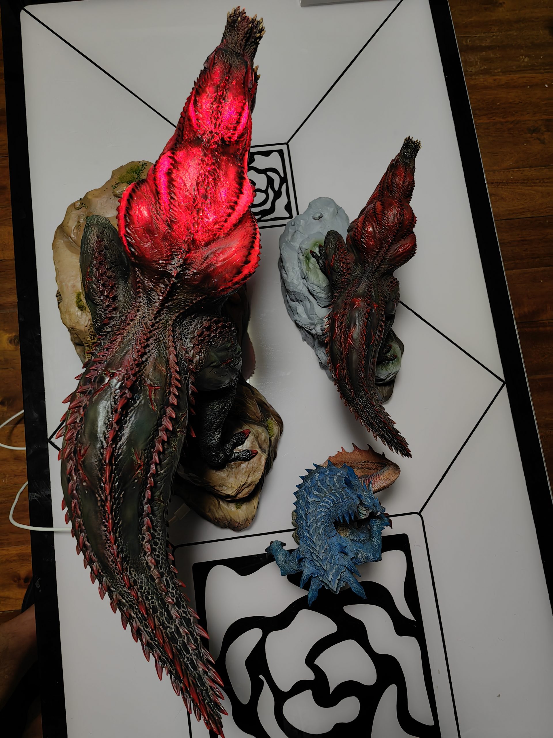 BlackFatalis Studio - Monster Hunter Savage Deviljho