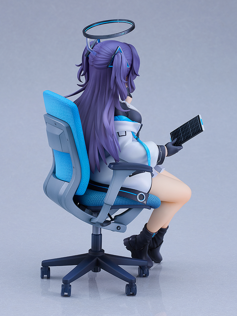 GSC Studio – Blue Archive Hayase Yuuka Accountant's Daily Life 1/7