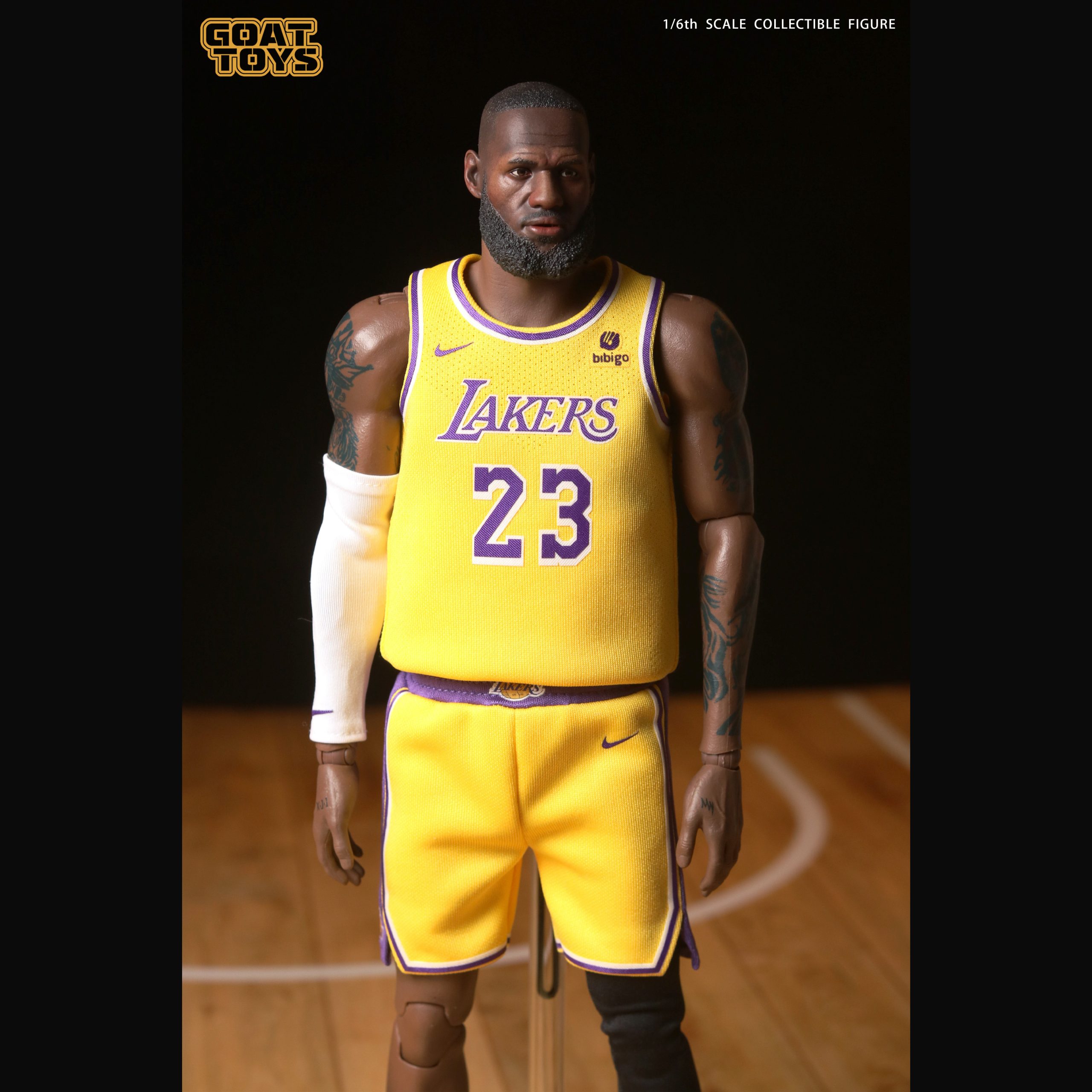 LeBron James フィギア MAFEX LeBron James SPACE JAM A NEW LEGACY Ver. action figure