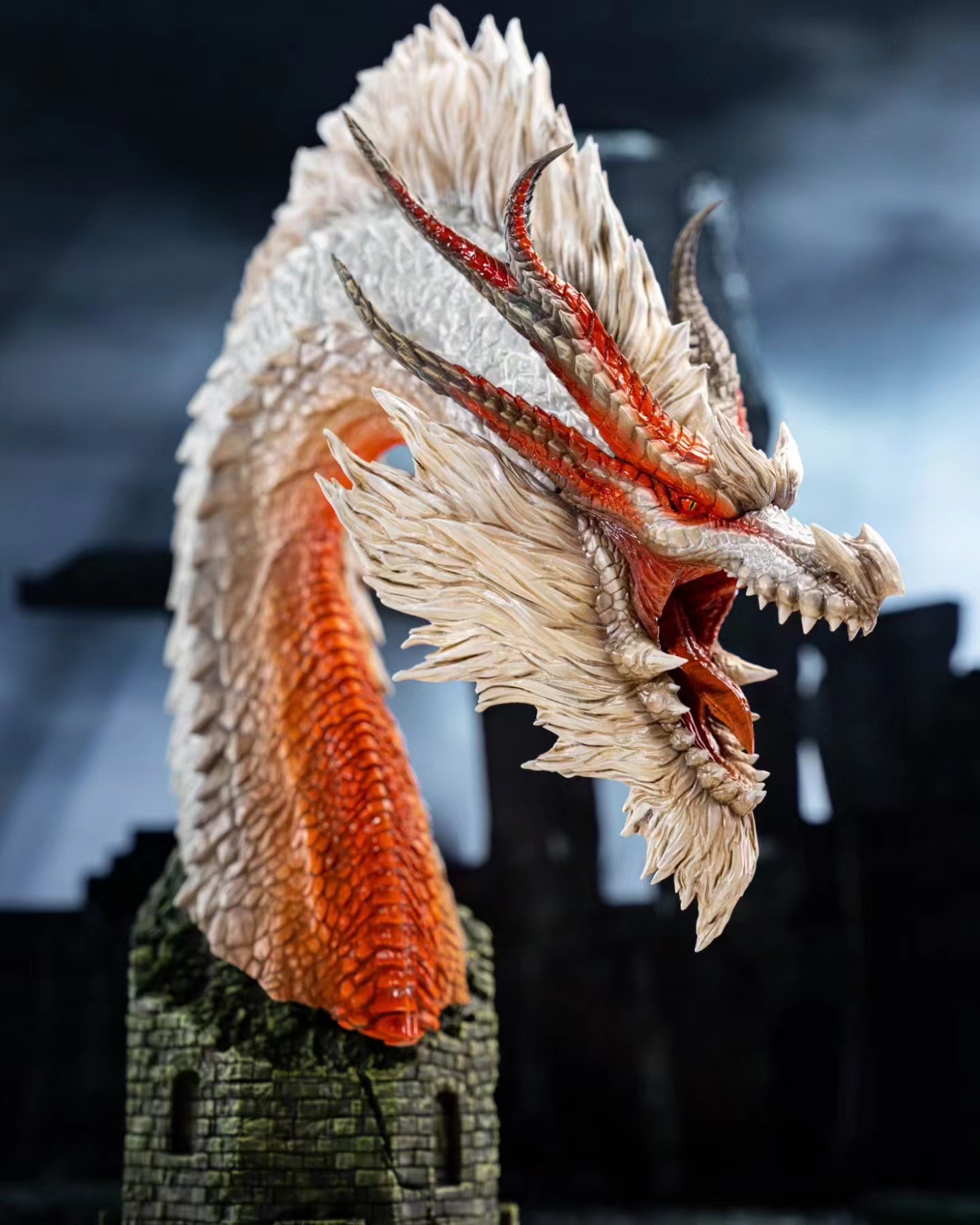 Dragon Frontier Studio - Monster Hunter White Fatalis Head Sculpture