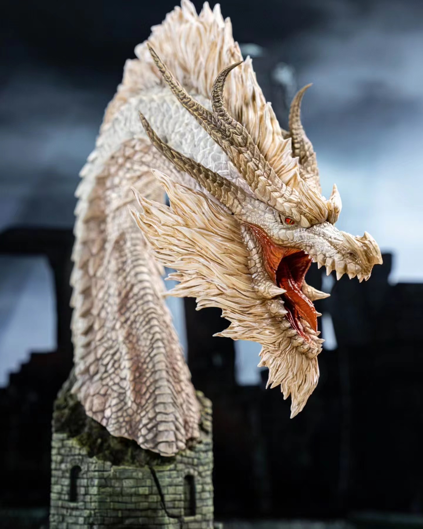 Dragon Frontier Studio - Monster Hunter White Fatalis Head Sculpture