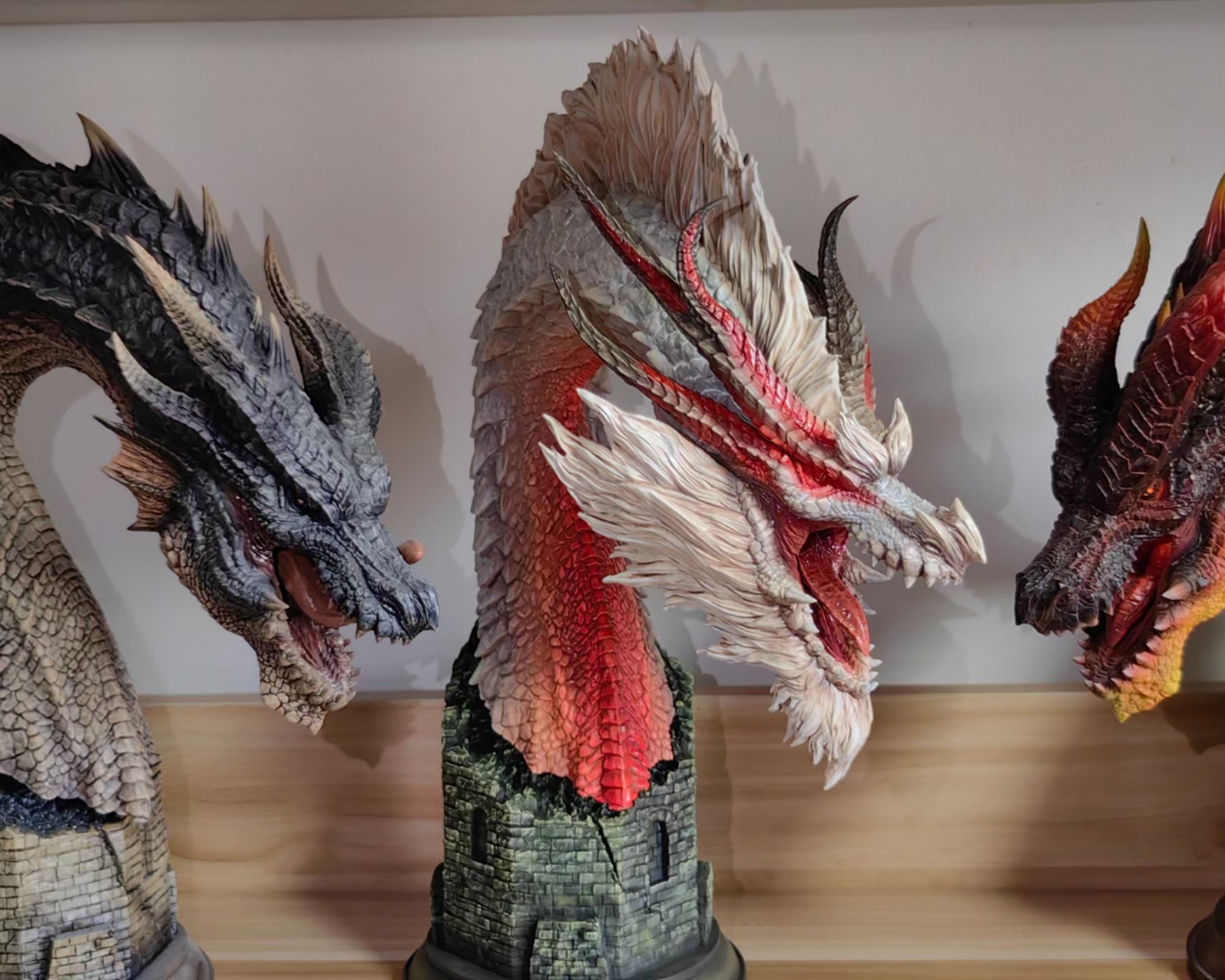 Dragon Frontier Studio - Monster Hunter White Fatalis Head Sculpture