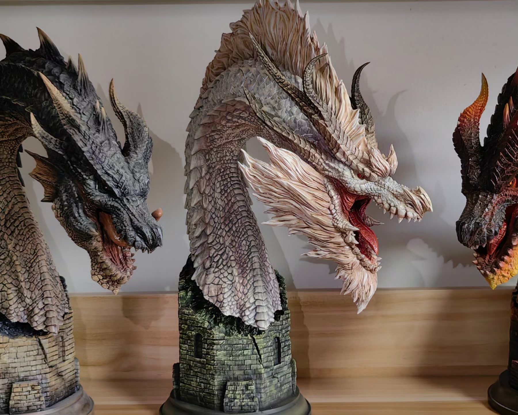 Dragon Frontier Studio - Monster Hunter White Fatalis Head Sculpture