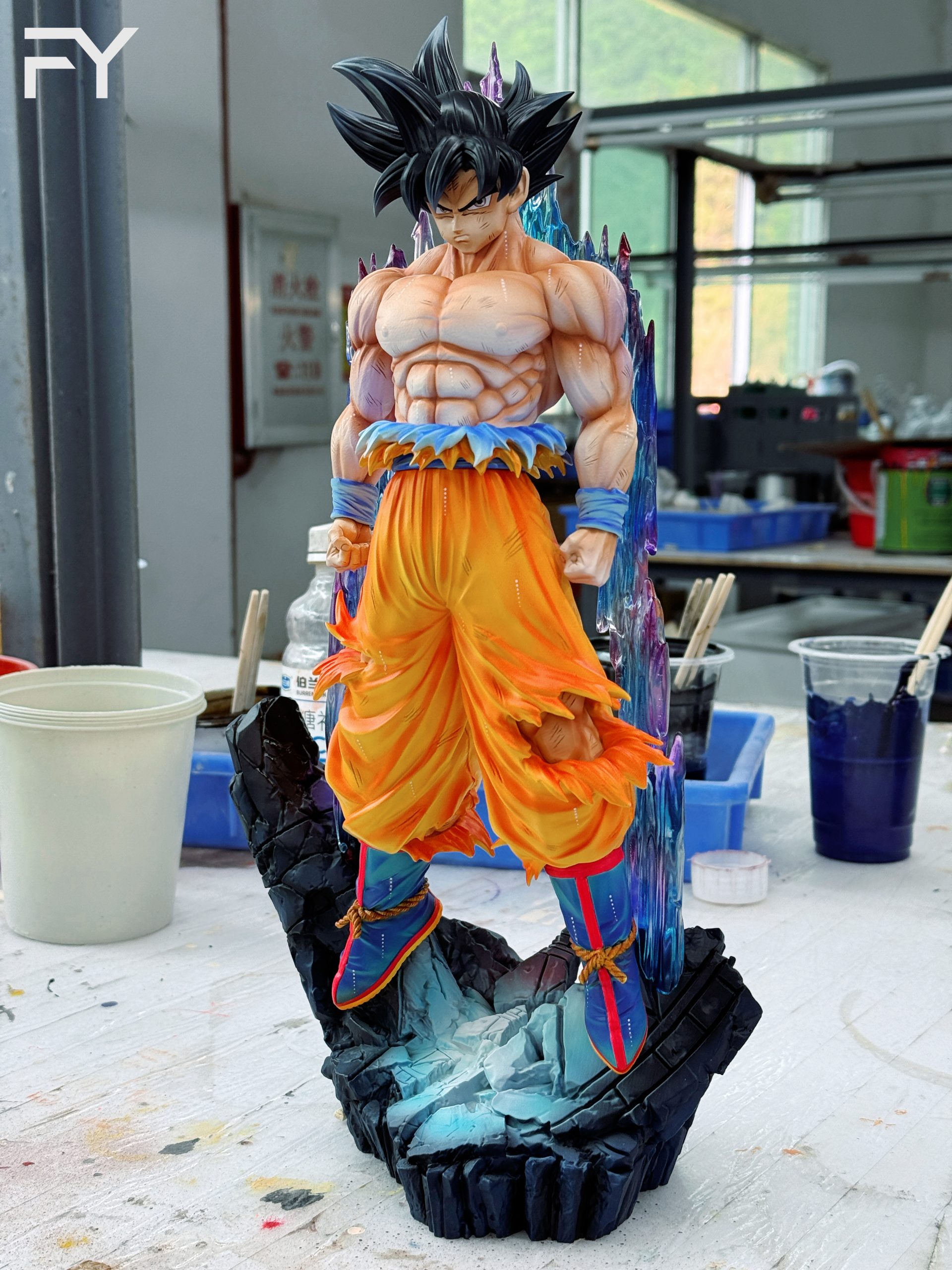 FY Studio - Dragon Ball Ultra Instinct Goku