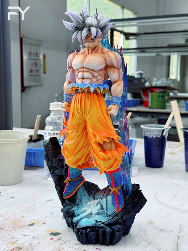 FY Studio - Dragon Ball Ultra Instinct Goku