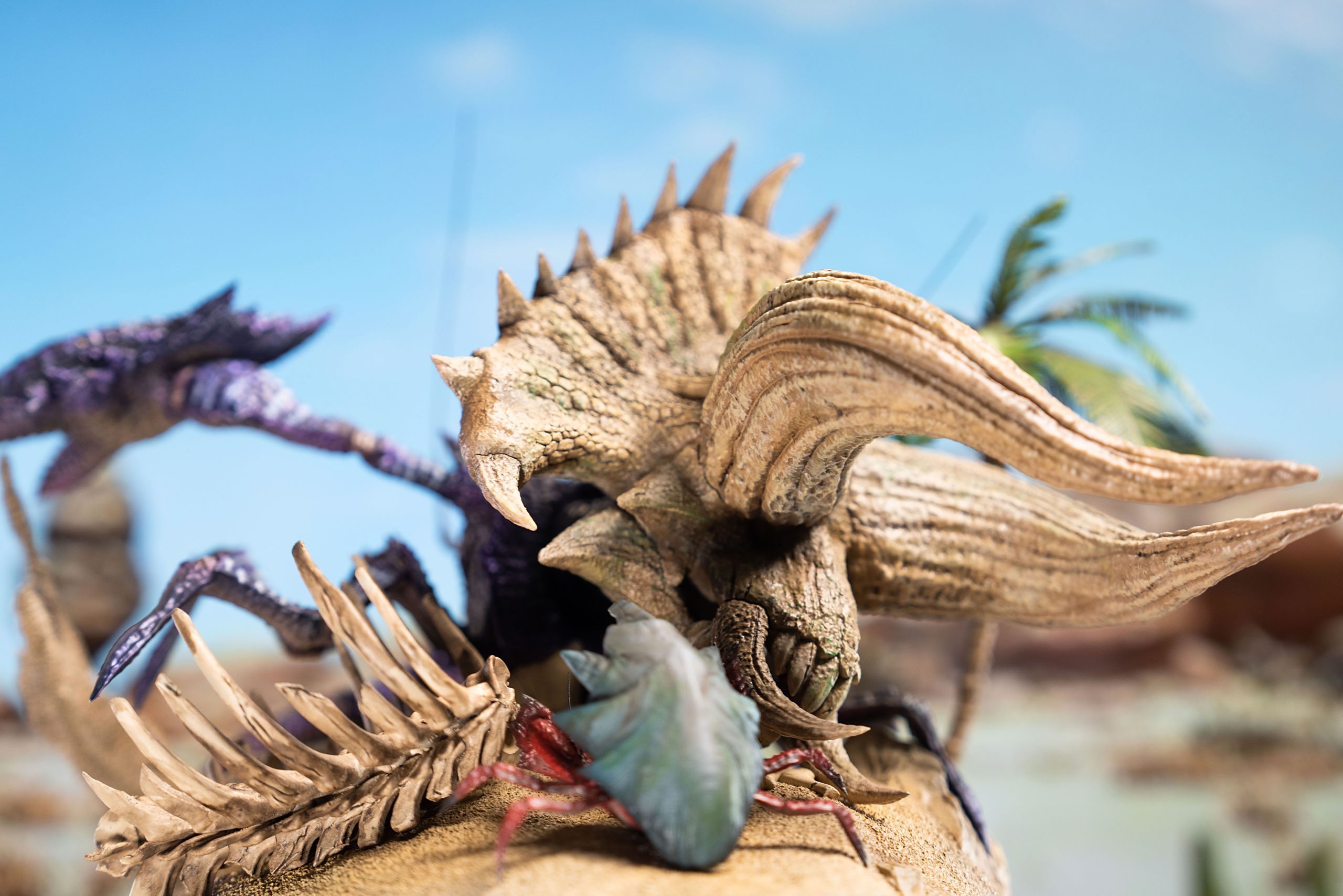 Heroics Studio - Monster Hunter Daimyo Hermitaur & Plum Daimyo Hermitaur