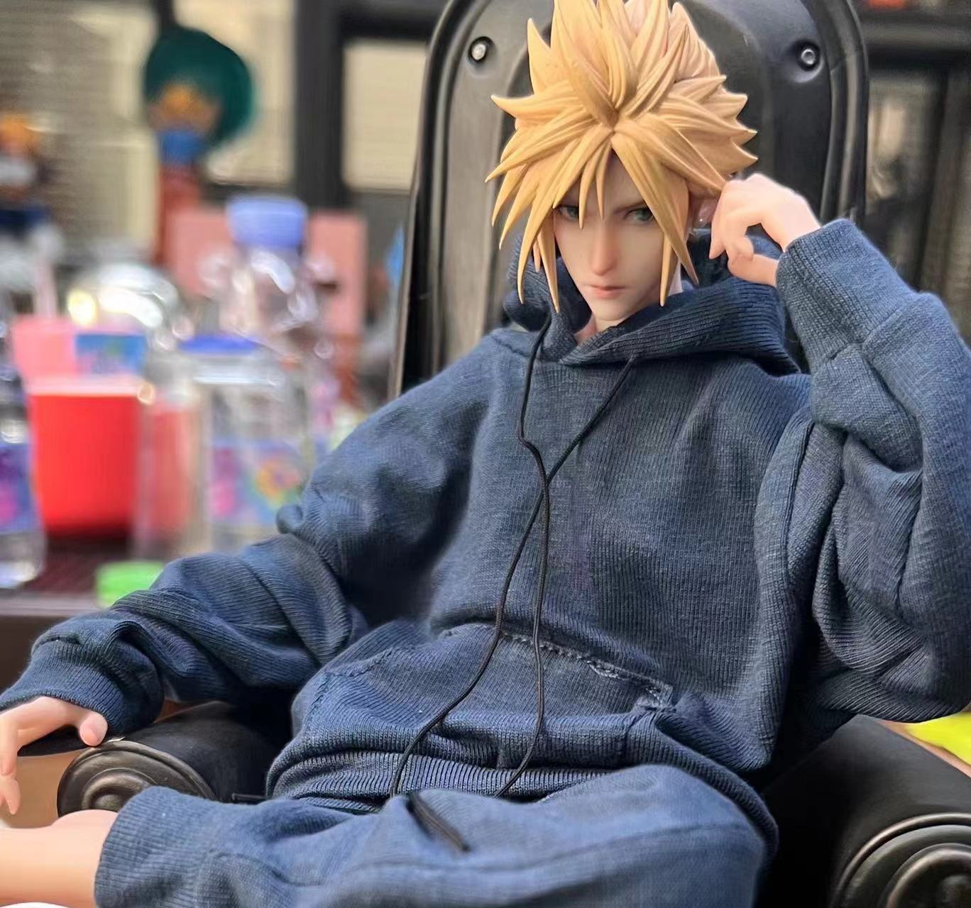 Initial Fantasy Studio - Final Fantasy Suit Thug Bad Boy Series 1 Cloud Strife